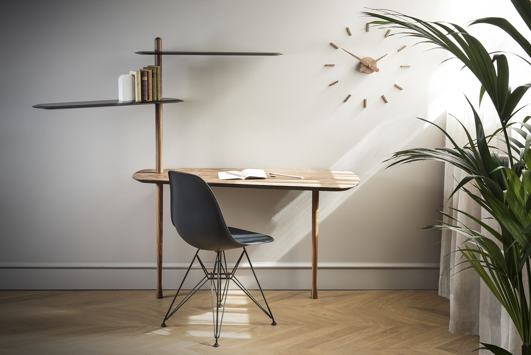 Única Desk - Image 2