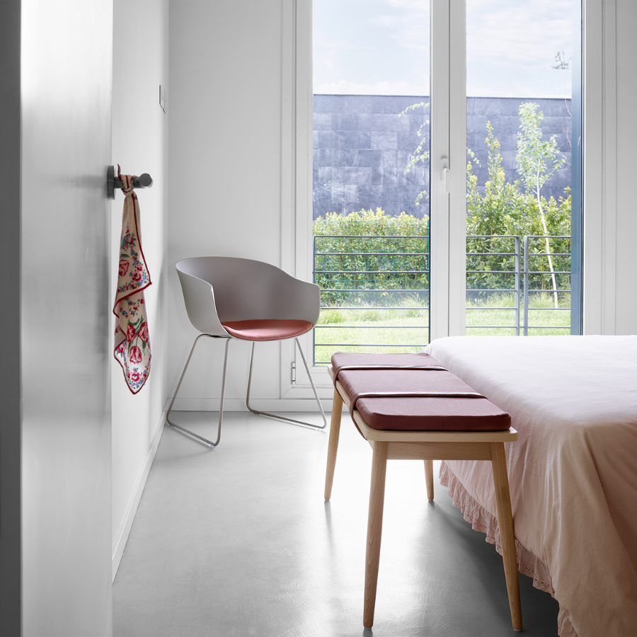 Bai Chair - Image 18