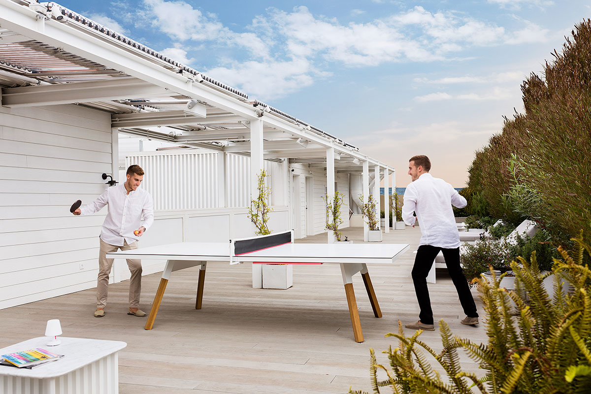 ping pong table outdoor