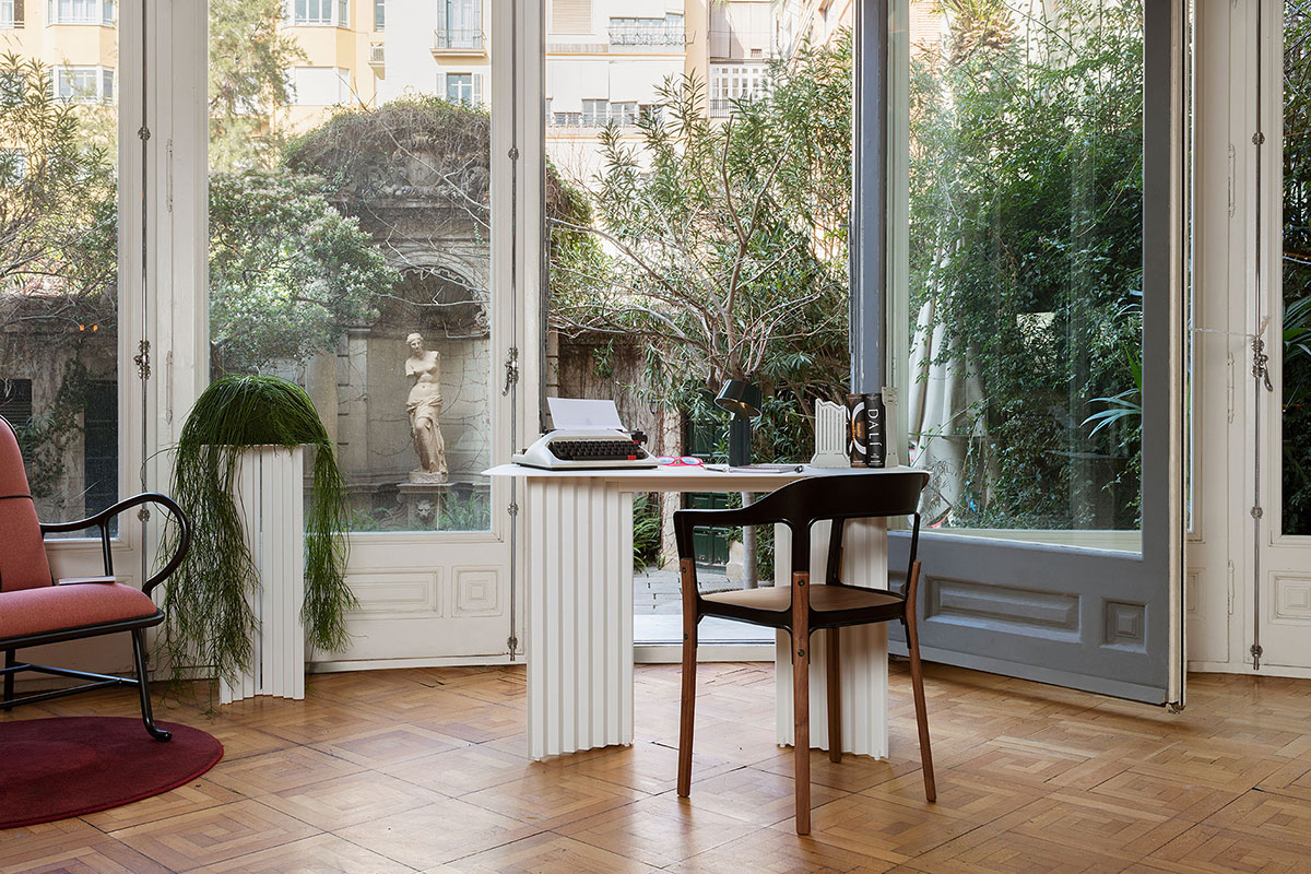 Plec Steel Desk - Image 6