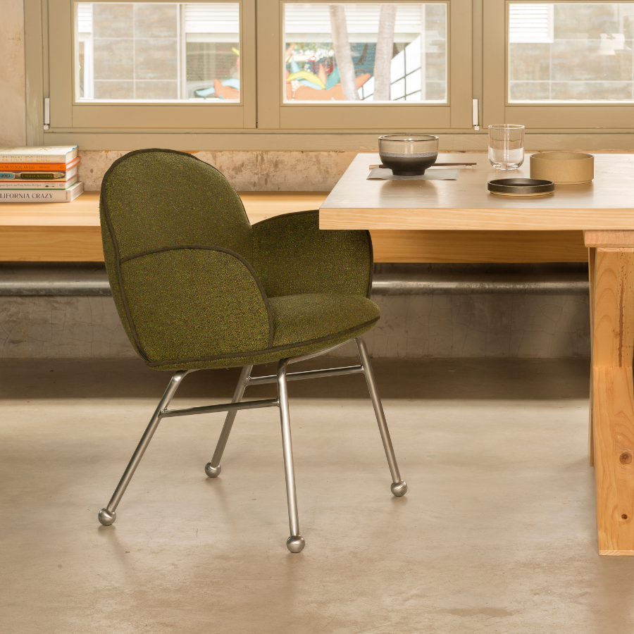 Round Armrest Chair - Image 4