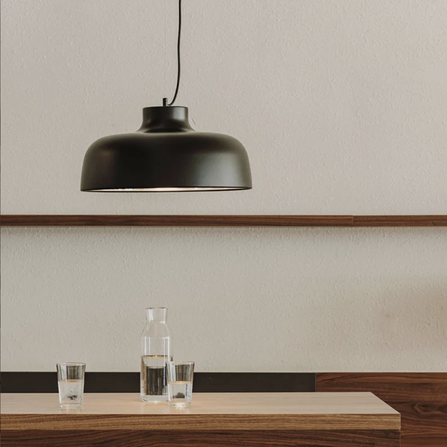M68 pendant lamp